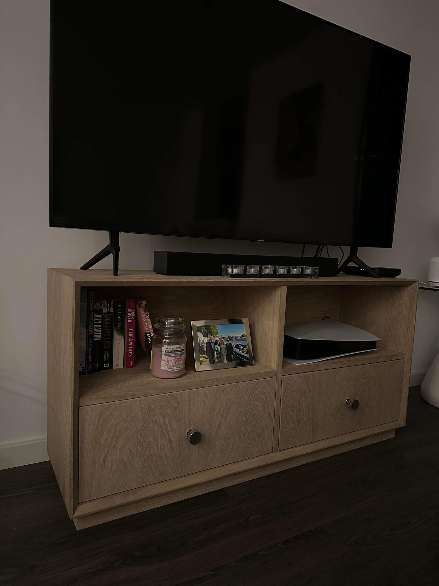 Mitred oak Tv stand