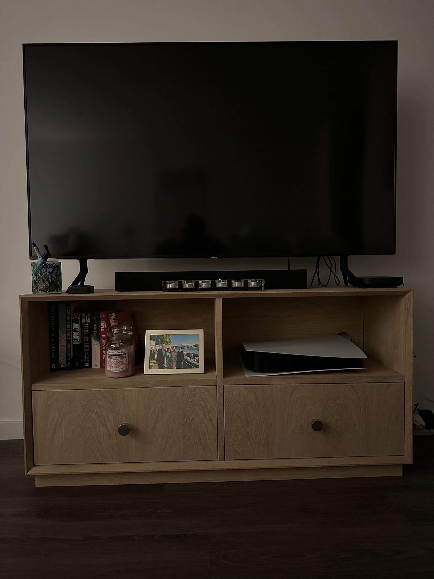 Mitred oak Tv stand